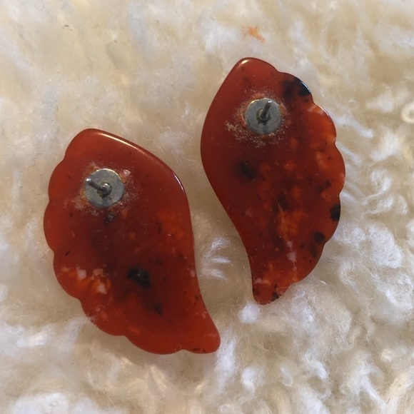 VTG Carved Carnelian Style Bakelite Fan Stud Earrings 2” - Picture 4 of 6